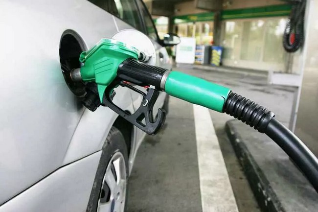 Ελλάδα έχει τη τέταρτη ακριβότερη αμόλυβδη