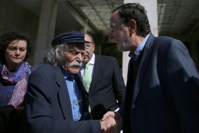 Στο πλευρό του Λαφαζάνη
