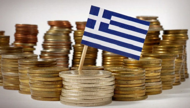 εν μέσω υπερδιόγκωσης χρέους και φτωχοποίησης