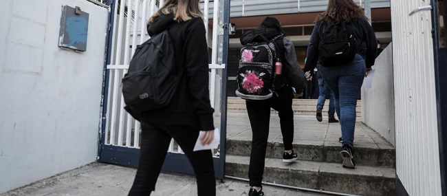 Όσο αυξάνονται εμβολιασμοί παιδιών