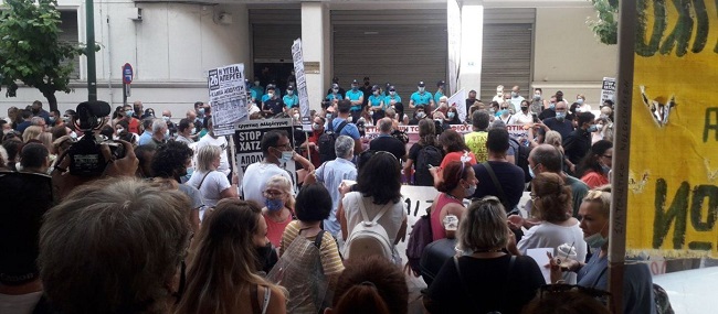 Είμαστε εκατομμύρια ανεμβολίαστοι