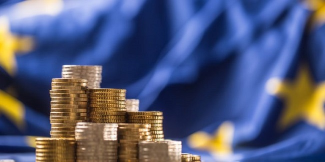 Το κύμα ακρίβειας καταπίνει τα κυβερνητικά