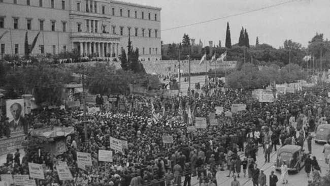 Ελλάδα μόνη χώρα που δεν γιορτάζει την απελευθέρωσή της από ναζί