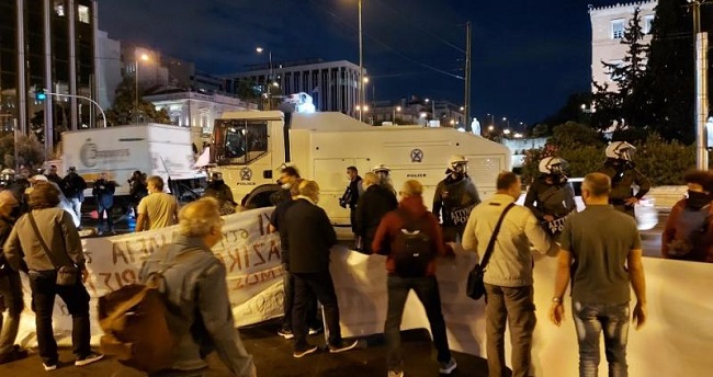 Έκτακτο: Αστυνομική καταστολή με χημικά