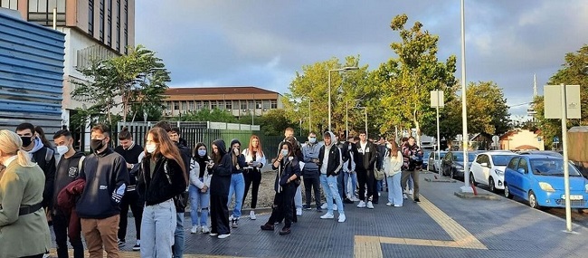 Oυρές στο ΑΠΘ για λίγο φαΐ