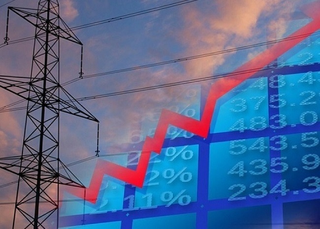Ραγδαία αύξηση τιμής χονδρικής ρεύματος