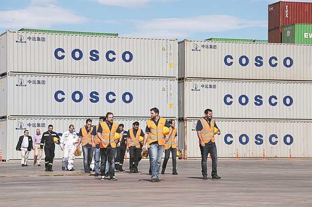 «Ομερτά» Cosco για θάνατο εργαζομένου-Απεργίες για άθλιες συνθήκες εργασίες