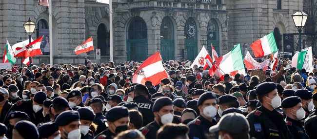 Μαζικές διαδηλώσεις εκατοντάδων χιλιάδων σε Ευρώπη