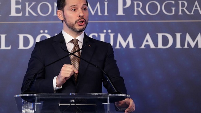 Η λίρα βυθίζεται και η ελεγχόμενη από Τουρκία