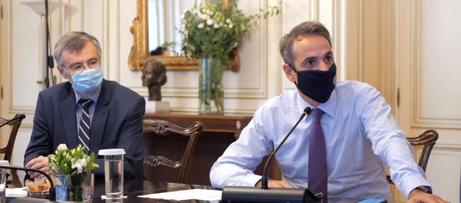 Βόμβα Τσιόδρα-Περίπου 50% των θανόντων διασωληνωμένων θα γλύτωναν με καλύτερο ΕΣΥ