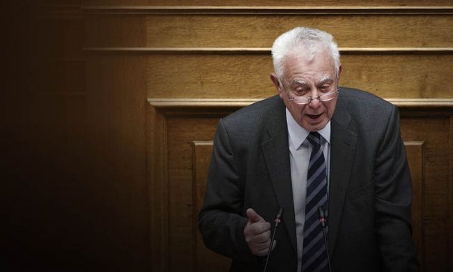 Σοκαριστικός Π.Πικραμμένος: Προτιμώ να σώσω μια ζωή παρά να είμαι δημοκράτης
