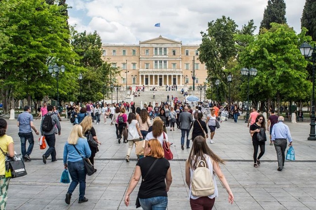 Τώρα είναι η ώρα της κοινωνίας