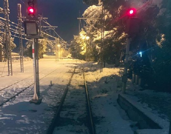Απίστευτη ταλαιπωρία: 300 επιβάτες