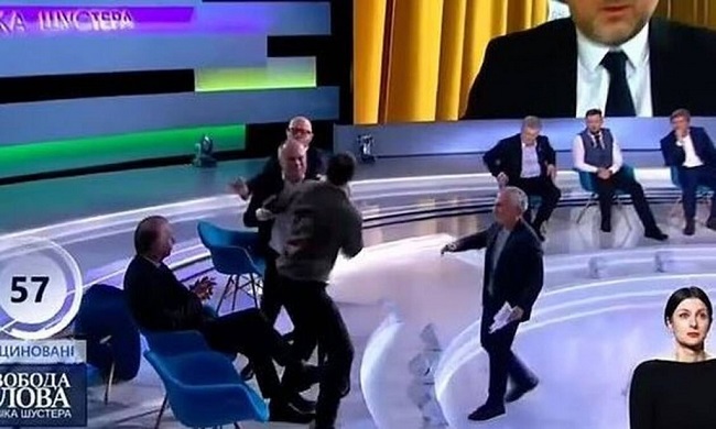 Γροθιές στον τηλεοπτικό αέρα