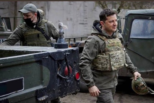 Φήμες για φυγάδευση του Ζελένσκι