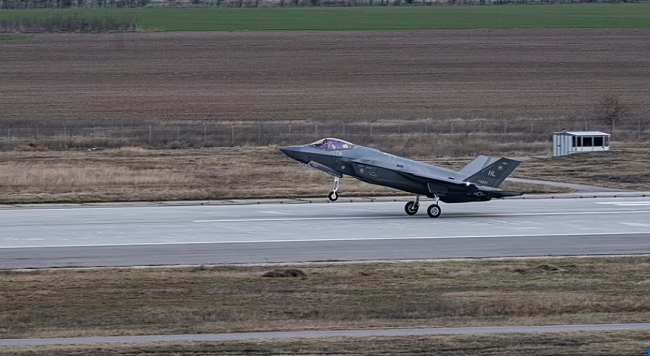NATO: Χαρίζει(!)μαχητικά στο Κίεβο