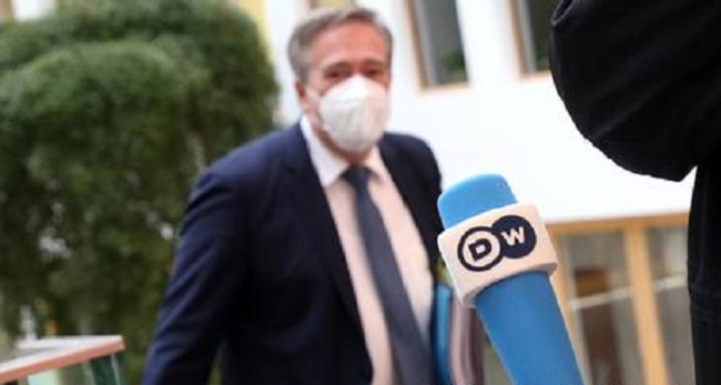 Δειλή μετατόπιση Βερολίνου δεν αλλάζει