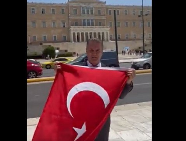Τούρκος πολιτικός άνοιξε την