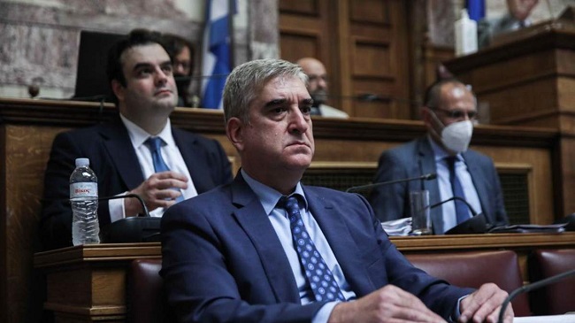 Η παραδοχή Κοντολέοντα ότι παρακολουθούσε