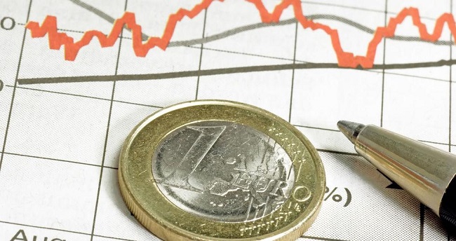 Απροκάλυπτο «νομισματικό μνημόνιο»