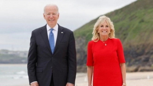 στον covid η Jill Biden