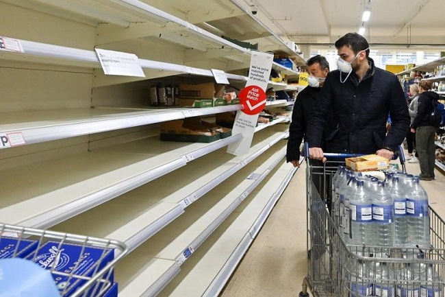 Χάος στη Βρετανία: Κήρυξη κατάστασης