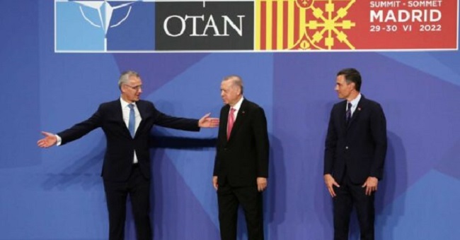 Μπορέλ στους διπλωμάτες