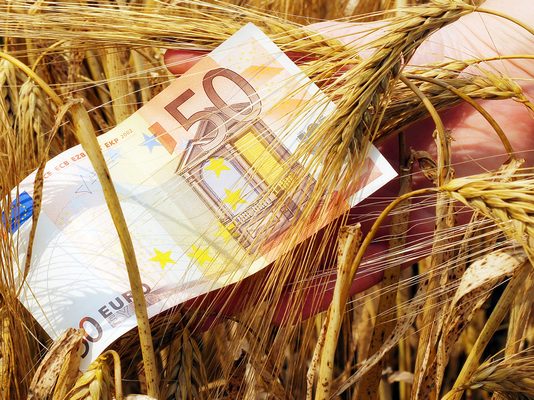 Αλέξης Μητρόπουλος: Δημοσιεύθηκε ο νόμος που δίνει στις εισπρακτικές εταιρίες και funds τα χρέη των αγροτών και των ελεύθερων επαγγελματιών προς τον ΕΦΚΑ