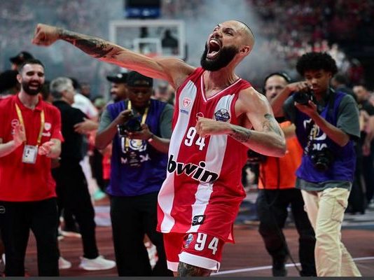 Ολυμπιακός – Ρεάλ Μαδρίτης 92-85: Βασιλιάς της Ευρώπης ο Θρύλος!