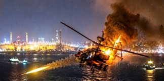 Το Ιράν κατέρριψε Apache, οι ΗΠΑ χτύπησαν σε Sirik, Bandar Abbas και Qeshm – IRGC: Πλήξαμε 25 στόχους Αμερικανών