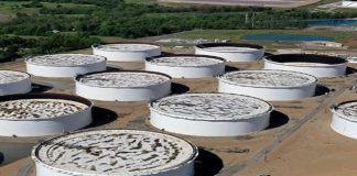 Οι δεξαμενές στο Cushing της Οκλαχόμα πιάνουν πάτο – Η αγορά πετρελαίου πρόκειται να φτάσει σε σημείο καμπής