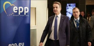 Ο Τάσος, το βόλεμα των δικών μας παιδιών πάση θυσία και ο επιτελικός τραγέλαφος του Μητσοτάκη