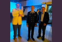 Λαφαζάνης-Πάγκας με τον πρέσβυ της Ρωσίας στην επέτειο της ίδρυσης της Ρωσικής Ομοσπονδίας